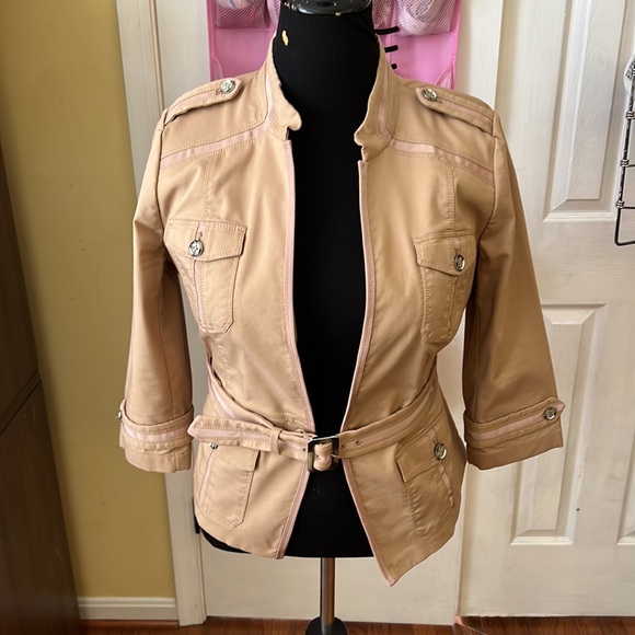 White House Black Market Jackets & Blazers - Gorgeous, belted 3/4 length sleeve, camel blazer, WHBM Size 14.
